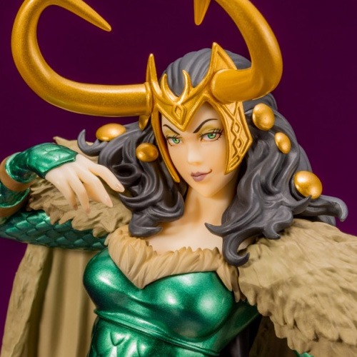 이건 누가 사가실분이 계실까 싶지만...
레이디 로키 가발+투구 세트..
이것도 미사용품입니다
운포 25000원입니다~~~
투구를 사면 가발이 덤~