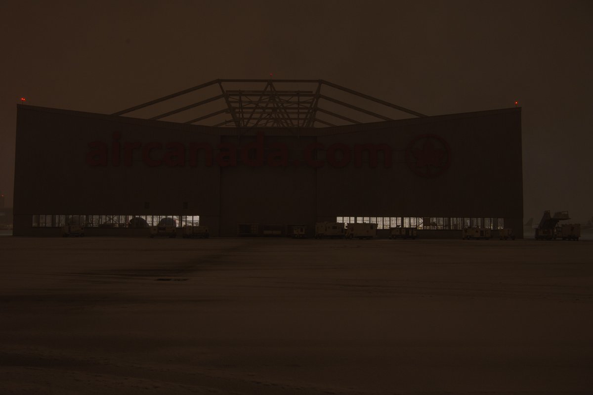 AirCanada's tweet photo. In honour of #EarthHour, we're dimming or turning off the lights in our unoccupied spaces across Canada. Join us by safely powering down from 8:30-9:30pm local time and learn more about our commitment to leave less here: https://t.co/SnaM6N8U4L https://t.co/uYuXCblglc