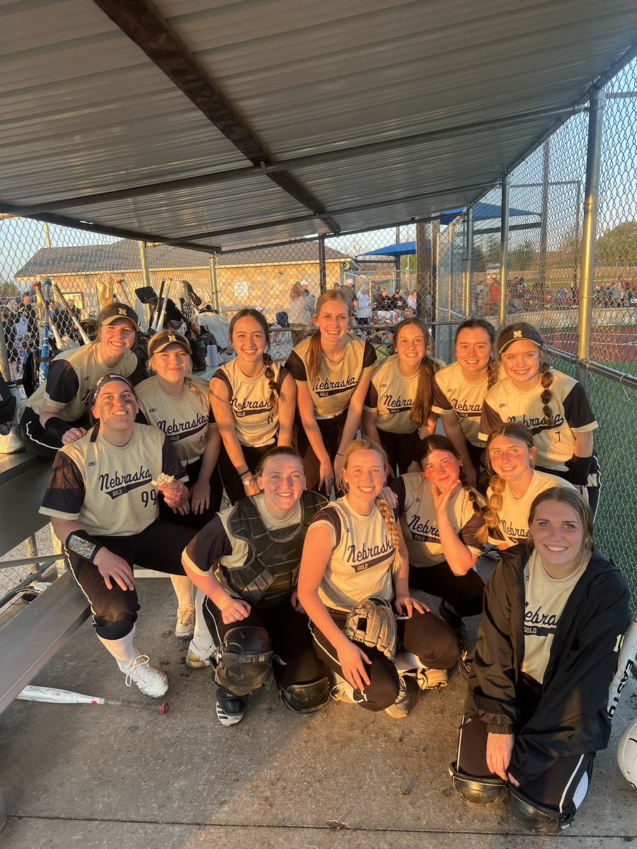NEBRASKA GOLD 17U NATIONAL tweet media