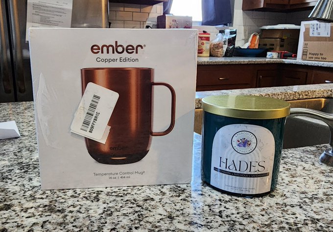 A couple of my favorite gifts that have arrived lately, especially this gorgeous flogger from @TheKinkyGeek