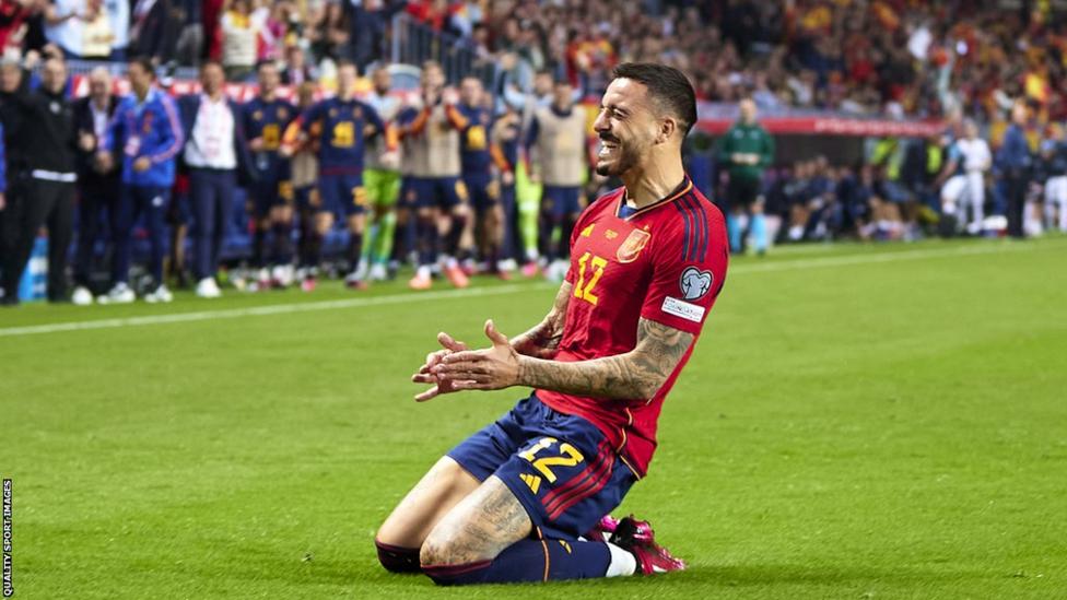 PakPassionSport's tweet photo. Former Newcastle and Stoke striker Joselu scored twice in two minutes on his international debut as Spain beat Norway 3-0 in Euro 2024 qualifying.

#EURO2024 #ESPNOR #Joselu https://t.co/1pRF1ihkZg