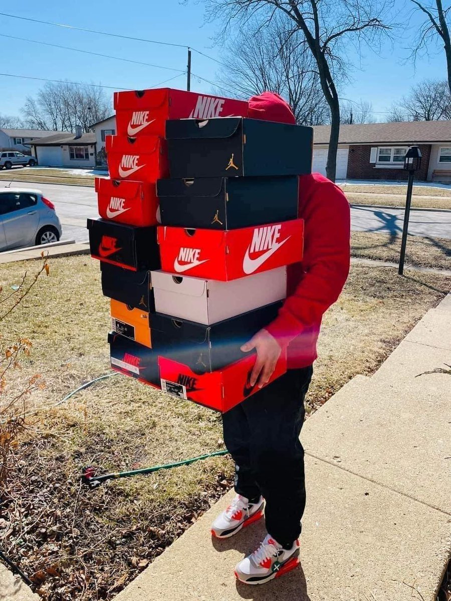 "Money doesn't give happiness:

Me with money: