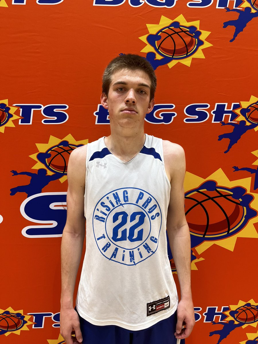 BigShotsGlobal's tweet photo. #BIGSHOTS #NCTipOFF

17U 

RPT 74
#11 Juju Brooks 14
#22 Trent Hillburn 12

Big Shots Select Smith 65 https://t.co/LkCrQsMIpB