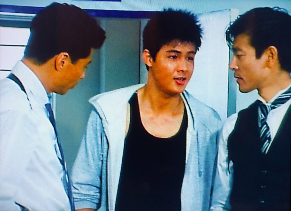 tcdYuKz3cOlX6y9's tweet photo. あぶない刑事#38「独断」
#舘ひろし さん
#柴田恭兵 さん
#竹内力 さん
今では貴重なスリーショット
にしても御三方若いですね(笑)

#takashikatoh
#actor
#tagheuer
#miffy
#あぶない刑事
#刑事ドラマ
#刑事ドラマ好き
#ハードボイルド
#スリーショット
#hardboiled
#triple
#threeshot https://t.co/KwrkgCLjtD
