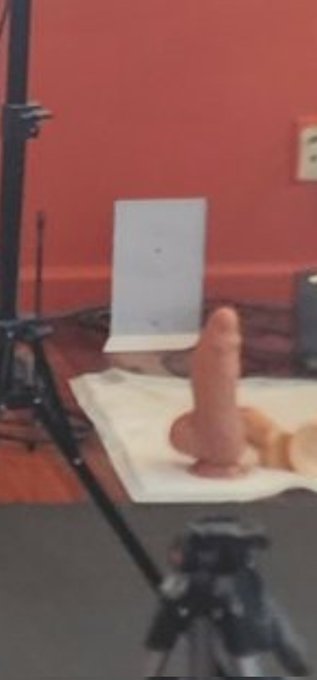 Watch Kissa Sins's leaked NSFW photo on TwXstars