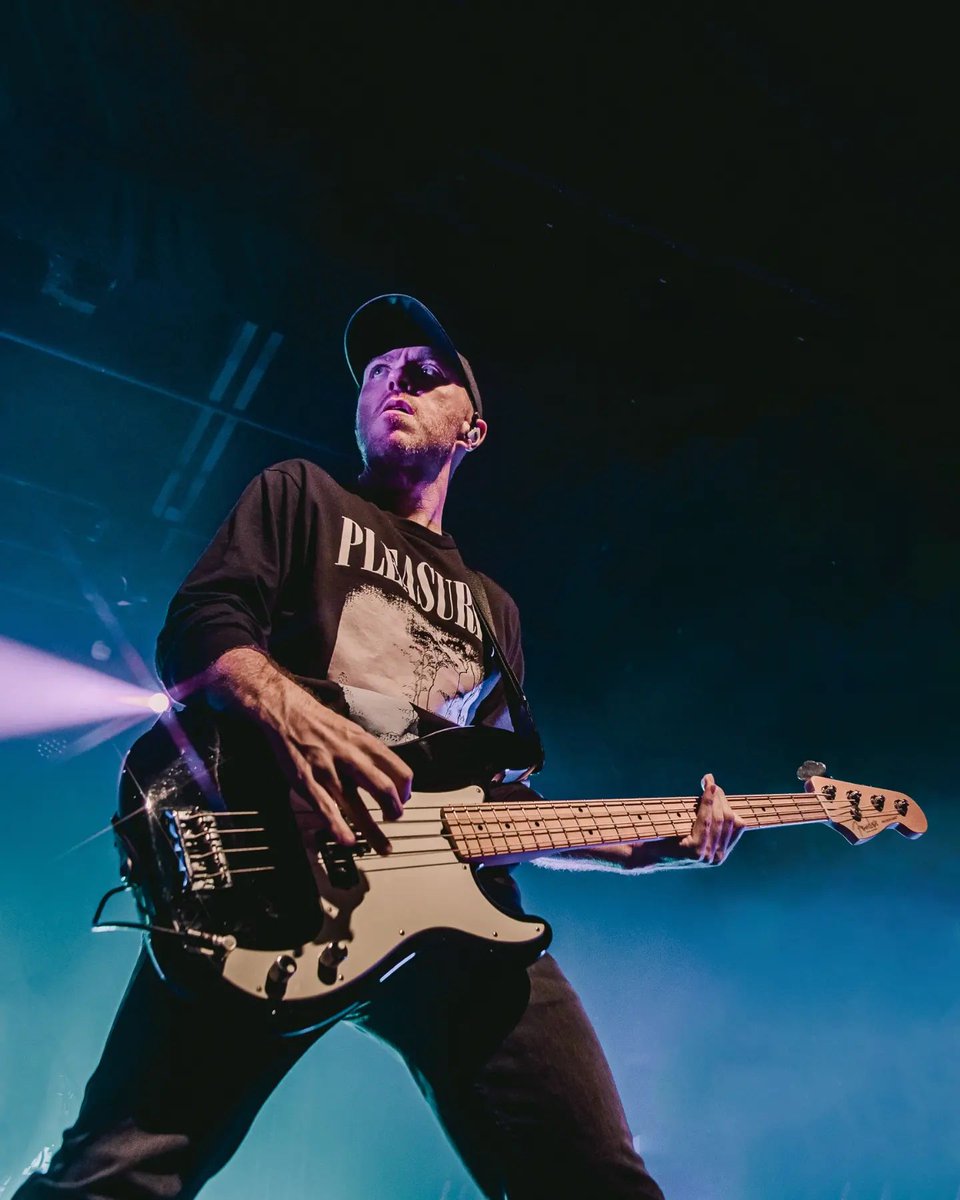 doherty_fans's tweet photo. @doksan Bass. https://t.co/r9AdBIUHgE