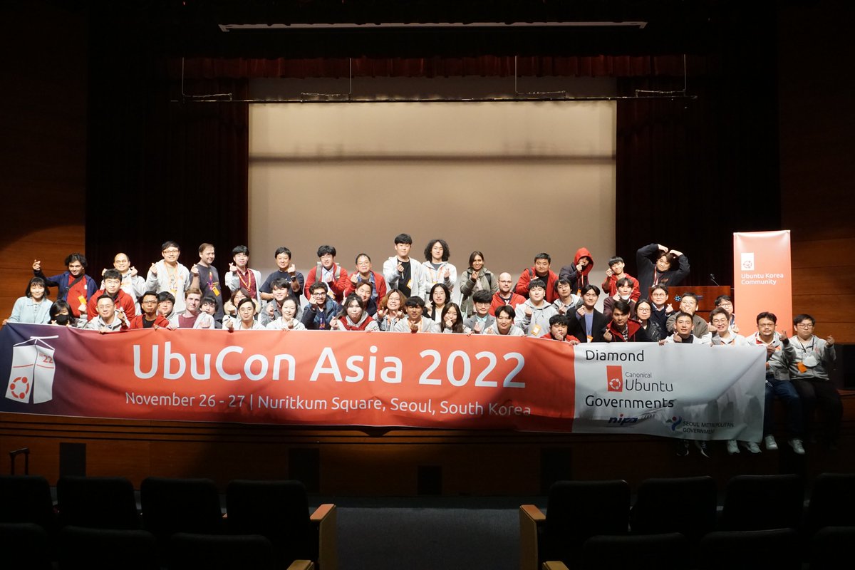 aryuliantos's tweet photo. My very late report for #UCA22 @UbuConAsia and see you at #UCA23 in Surakarta, Indonesia ๐ฎ๐ฉ
https://t.co/SebYJRo2tU https://t.co/ueI07zzvBI
