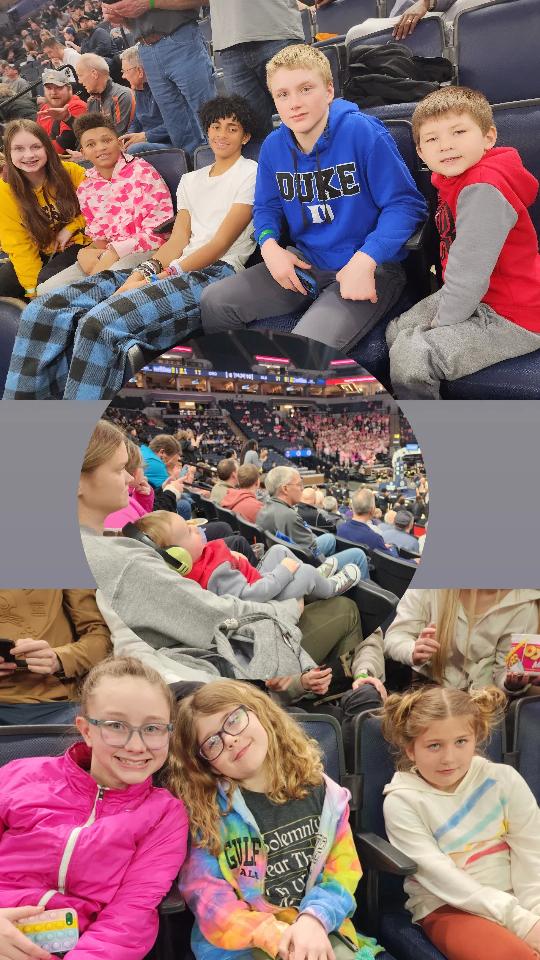 mommabbows's tweet photo. @MSHSLjohn 27 in our group for season tickets. Entire immediate family was present plus most of the uncles and extended family. We came from Denver, Moorhead, Lisbon ND & Ortonville. Failed to take a group photo.๐ #bestweekendoftheyear https://t.co/DzHTwdXaV7