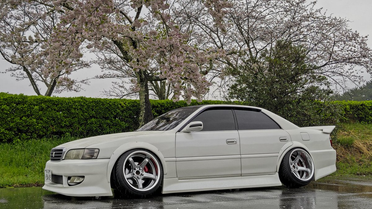 jzx1009449's tweet photo. 桜見学しにドライブ
あんま咲いて無かった

帰宅してタイヤエア漏れしてるの気づいてよかった🥹 https://t.co/qLZiQDkyEP