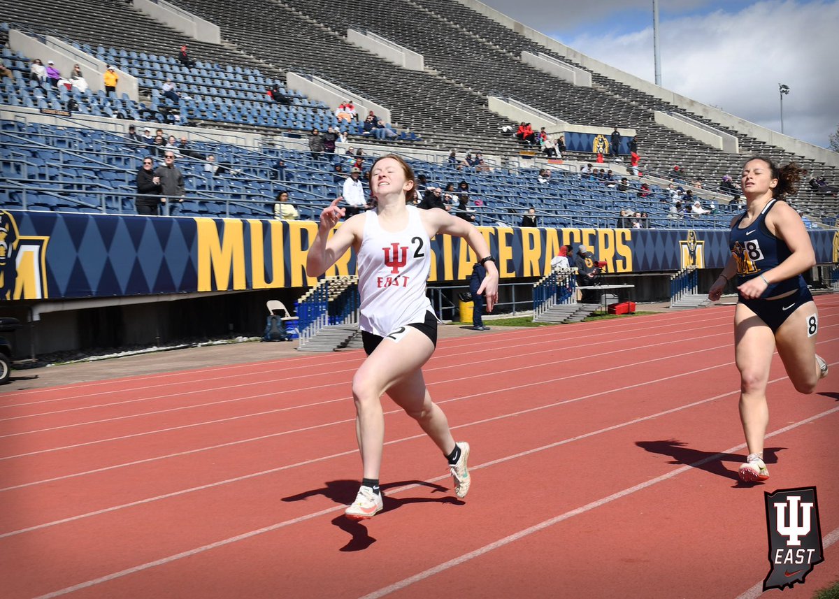 IUE_TFXC's tweet photo. Some of the Best 📸s from Murray State! 

#RedWolfNation
#OnePack https://t.co/5AvDno86Pg