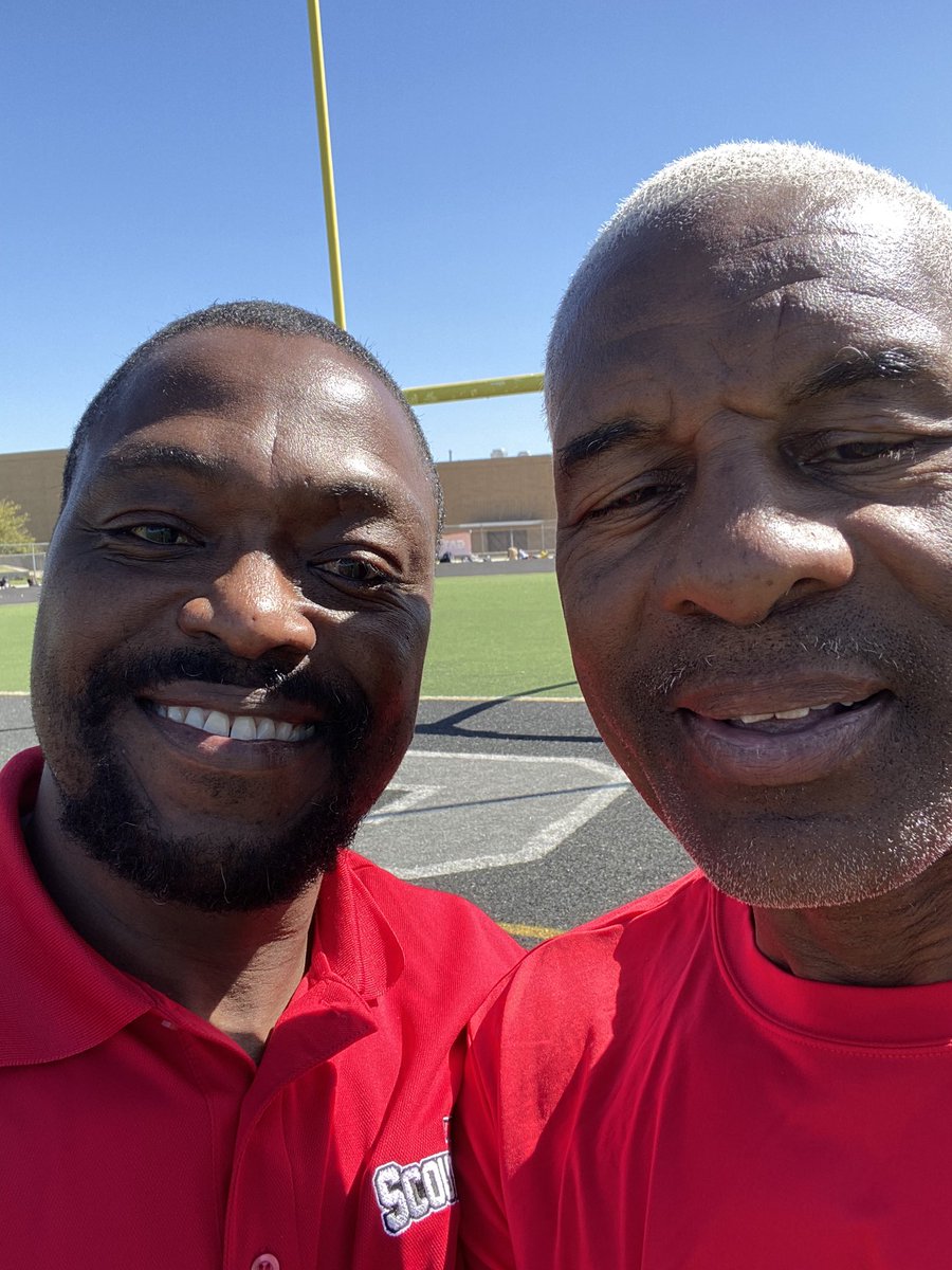 DFW Football Showcase at Arlington Martin High school today! Over 200 Middle and High School athletes in attendance! <a href="/Walls_24/">Everson Walls</a> <a href="/ScoutUrecruit/">ScoutU college recruiting</a> <a href="/FBUcamp/">Football University</a>