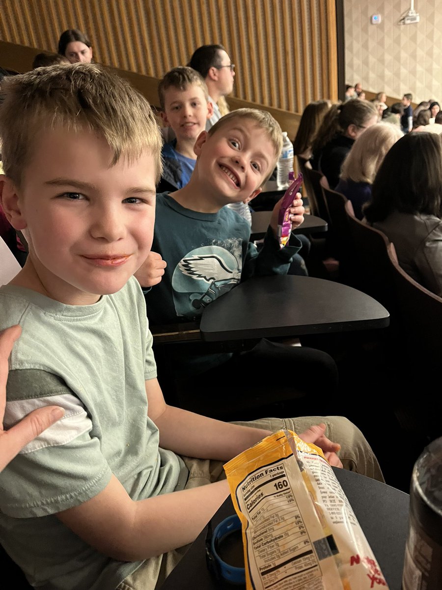 Mrs. Wolfe tweet media