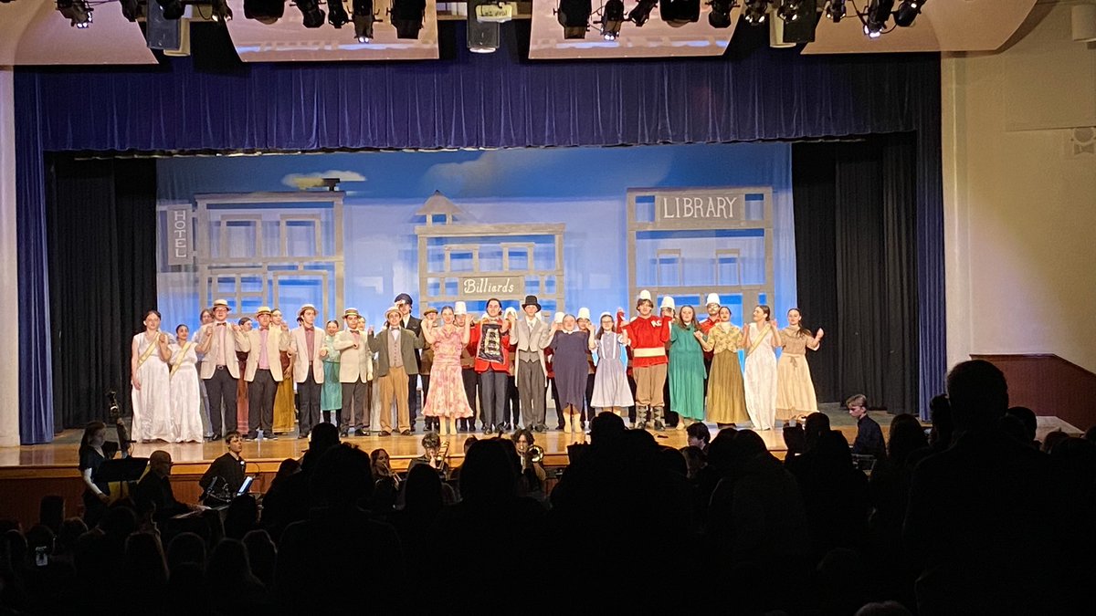 mswredesmusic's tweet photo. Couldn’t be more proud of the hard work and dedication of the students and my coworkers who put on this fantastic production!! #musicman https://t.co/cnm2fS3dxJ