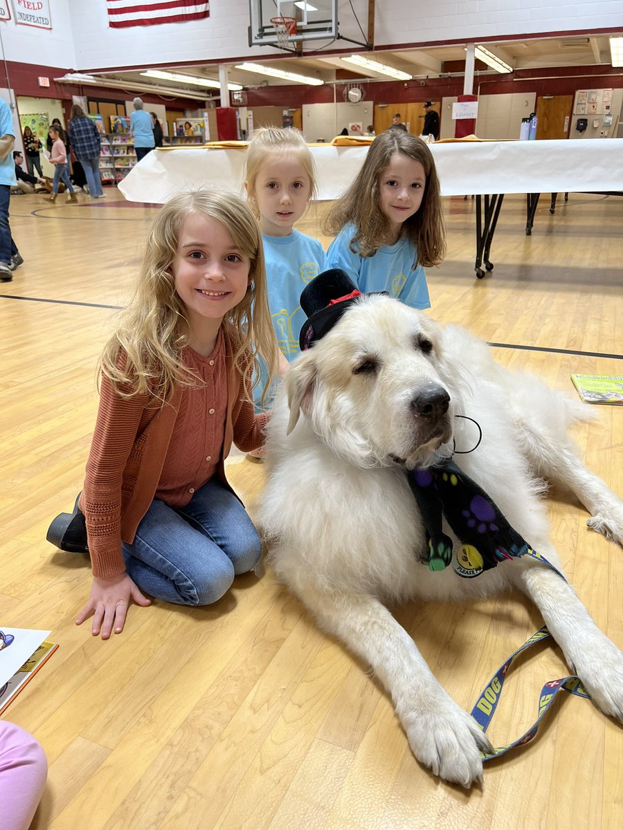 CELlibrary's tweet image. An amazing day with some of our youngest writers, a virtual author visit, and time to read to a dog!  Celebrating authors, writers, and books! #youngauthorsconference2023