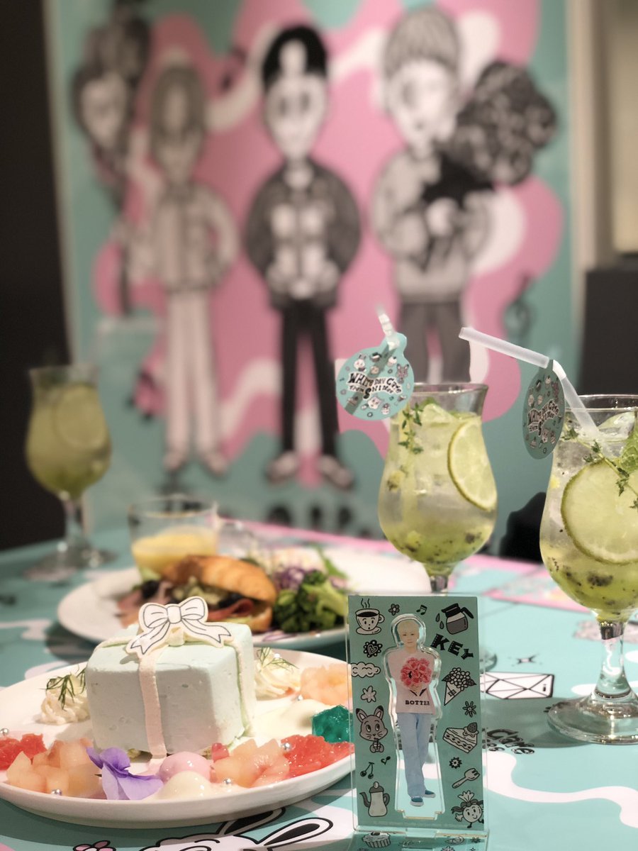 SHINeeカフェに来ました

#WHITEDAYCafefromSHINee