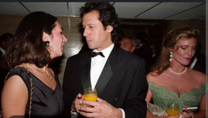 or_najib's tweet photo. @mobeenkhan1231 @ImranKhanPTI الحاج مفتی عمران گل خان نیازی حافظه الله https://t.co/Ctrro7nJWG