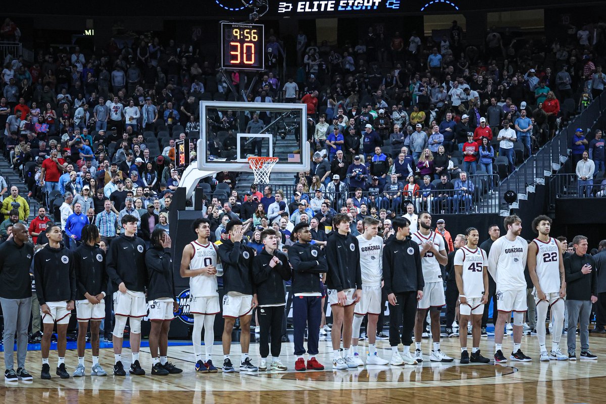 ZagMBB's tweet photo. Final score: UConn 82, Gonzaga 54 https://t.co/7crOUqyzBk