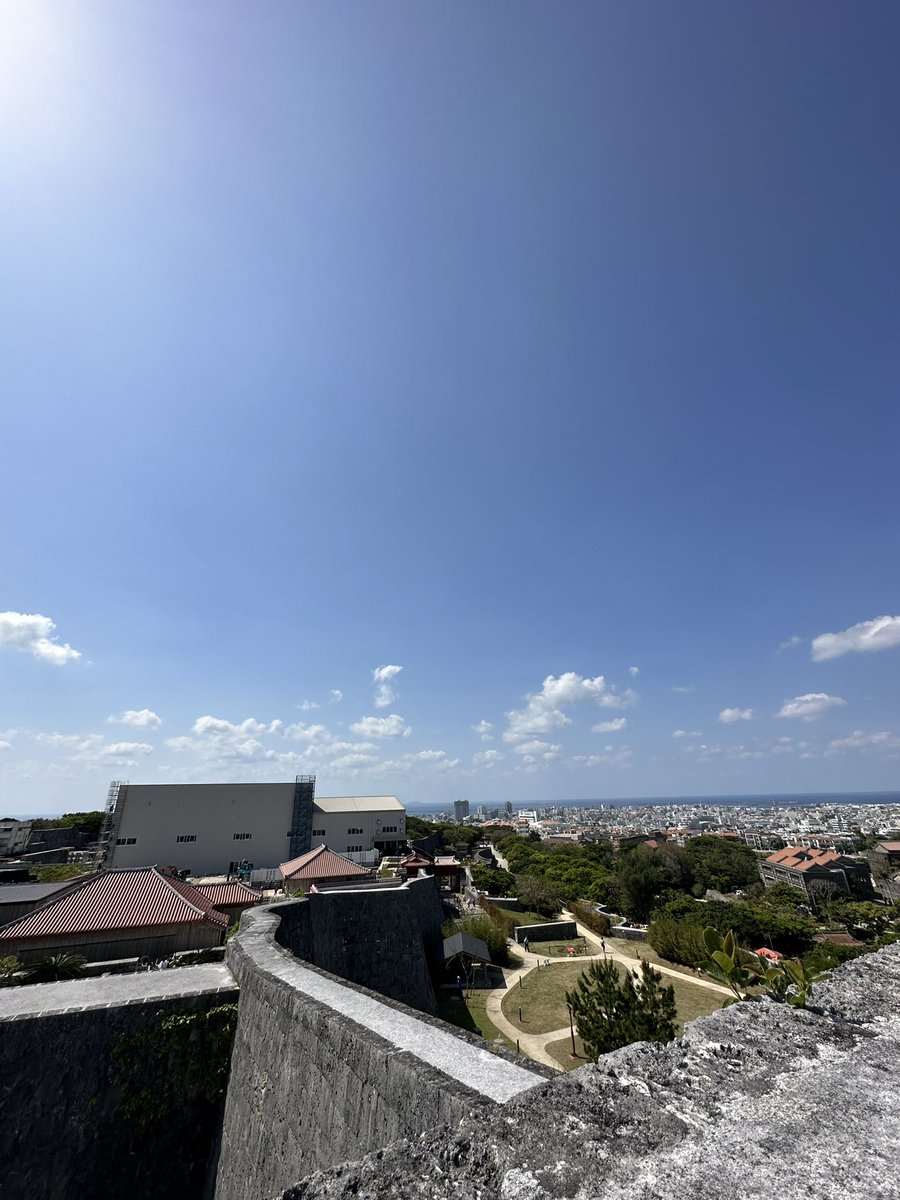 TRyuki18's tweet photo. 首里城なかった。
#沖縄
#首里城 https://t.co/RPsL0t25XU