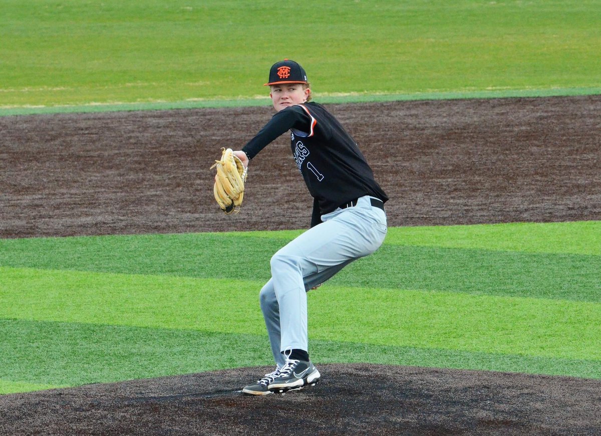 mtcsbaseball's tweet photo. Shout out to our JV guys today on a great game! Got a 6-0 win over Brebeuf Jesuit Prep. @Cayden_King_ goes 6 IP of 2 H ball with 10 K. Also has a 2B and 2 RBI. @drewprosser15 gets his 1st HR of the season! @tate_cantrell2 has a 3B and RBI. Bowling adds 2 H and 1 RBI. https://t.co/4rQHb8Reqs