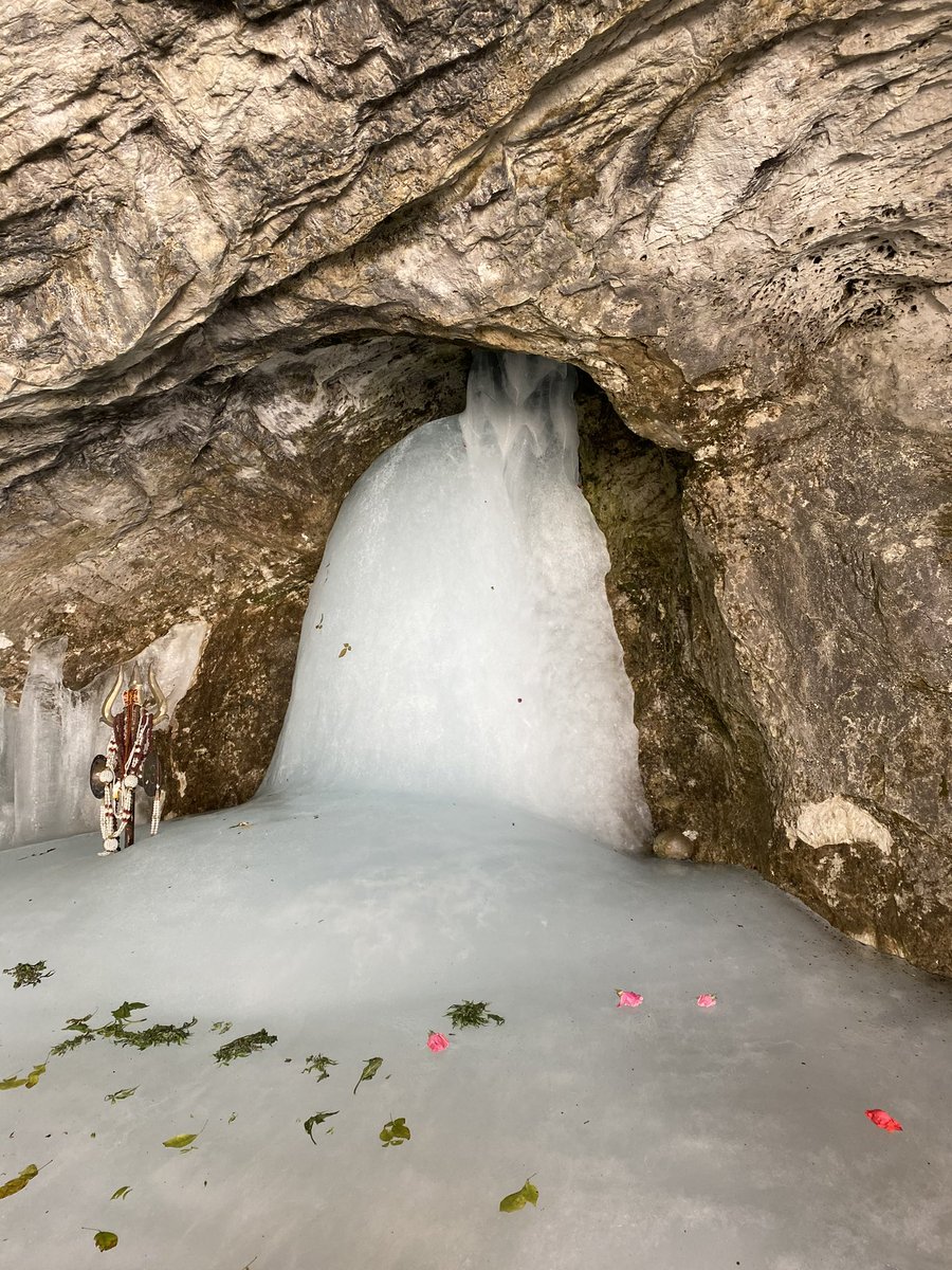 amarnathdham's tweet photo. अमरनाथ यात्रा 2023 तारीख़ की घोषणा 31 मार्च को 

तैयारियां तेज हो गई हैं। श्रीअमरनाथ श्राइन बोर्ड की 31 मार्च को बैठक प्रस्तावित है, जिसमें तिथियों की जाएगी है। 
#amarnathyatra2023
#ShriAmarnathJiYatra2023
#AmarnathYatra https://t.co/kvRUUictBQ