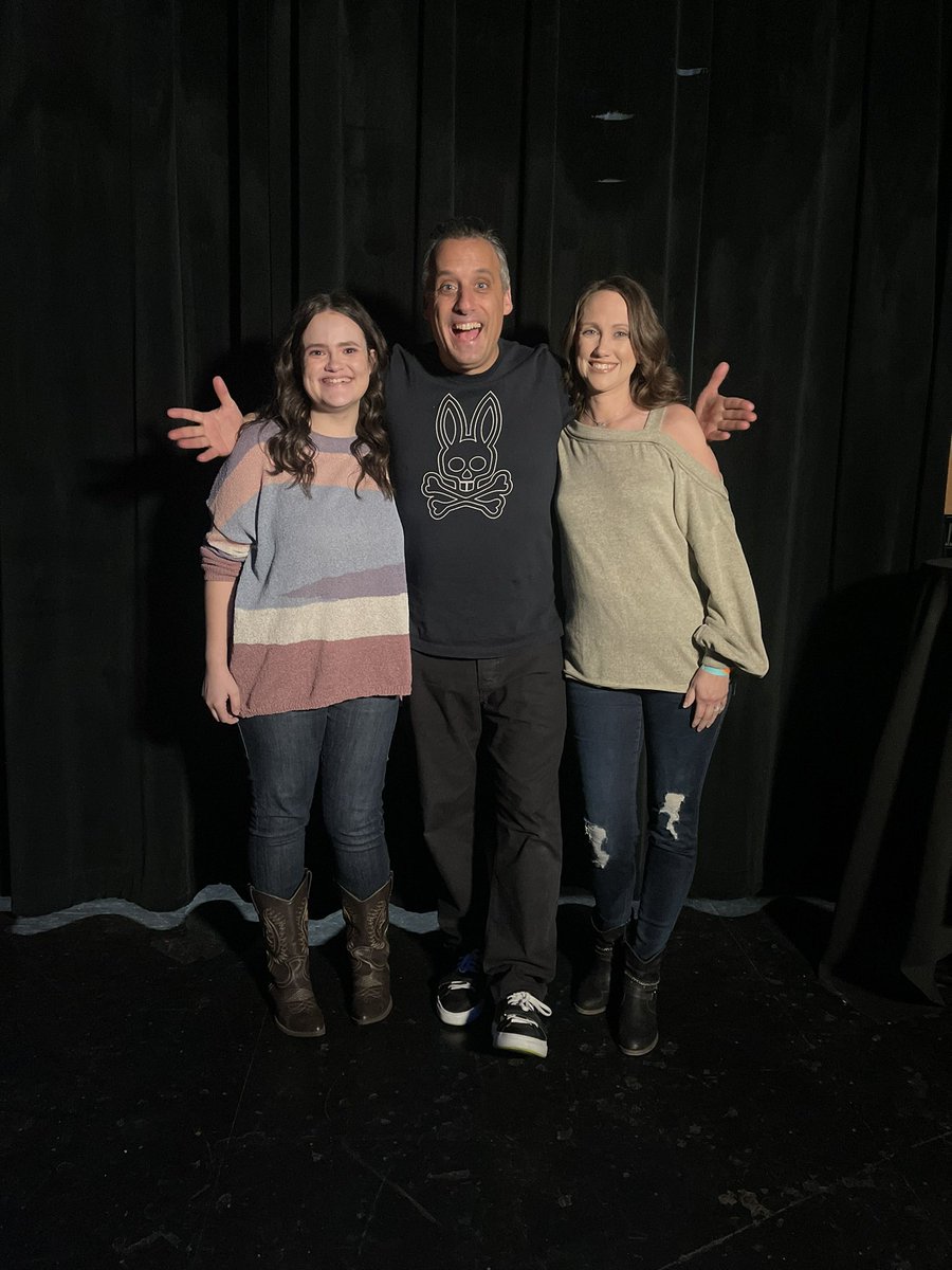 chasitycdw's tweet photo. What a fun night! @Joe_Gatto @gillioztheatre #SpringfieldMO https://t.co/2pjHJ88zG7