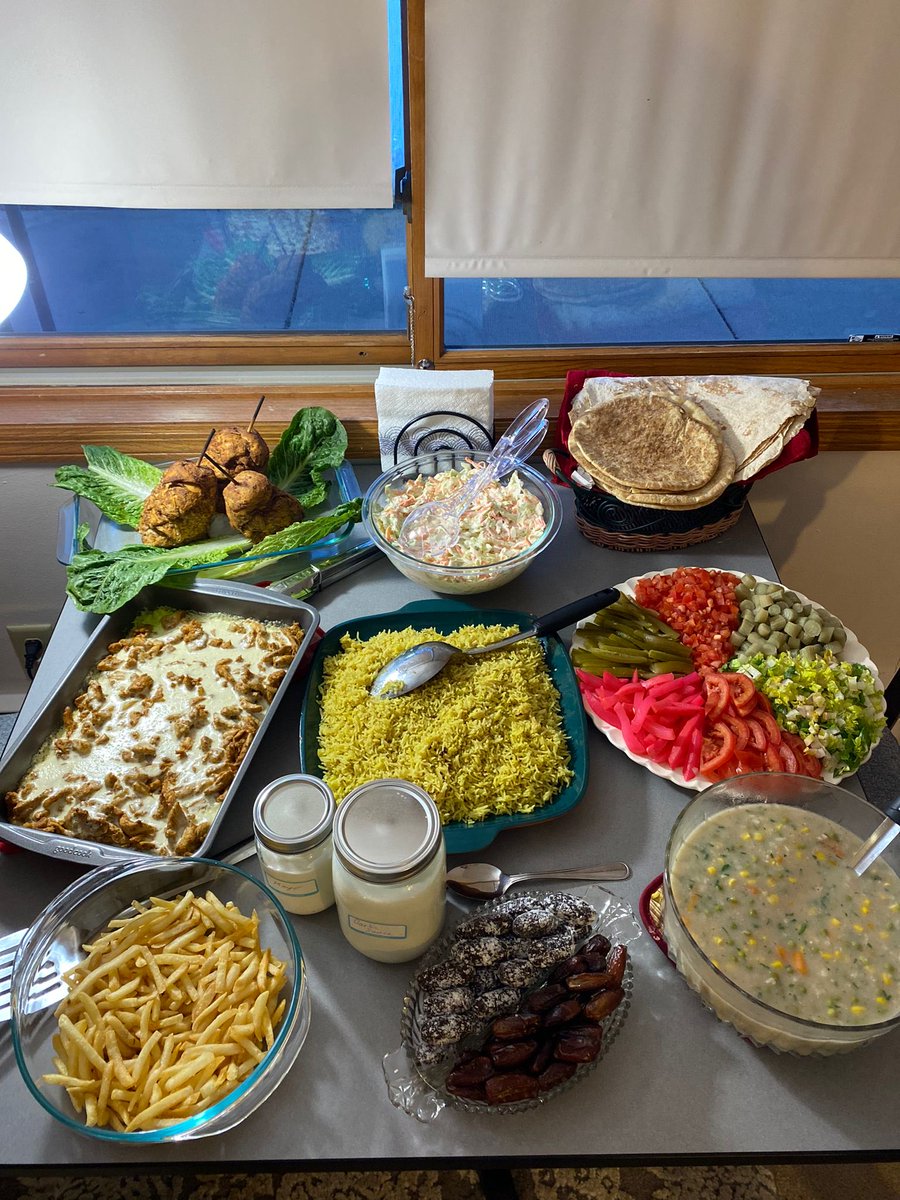 AlNattah's tweet photo. The ultimate Shawarma experience ♥️ Shawarma on skewers and Shawarma casserole 🤤😍 #Ramadan_kareem https://t.co/sC1liDxo7x