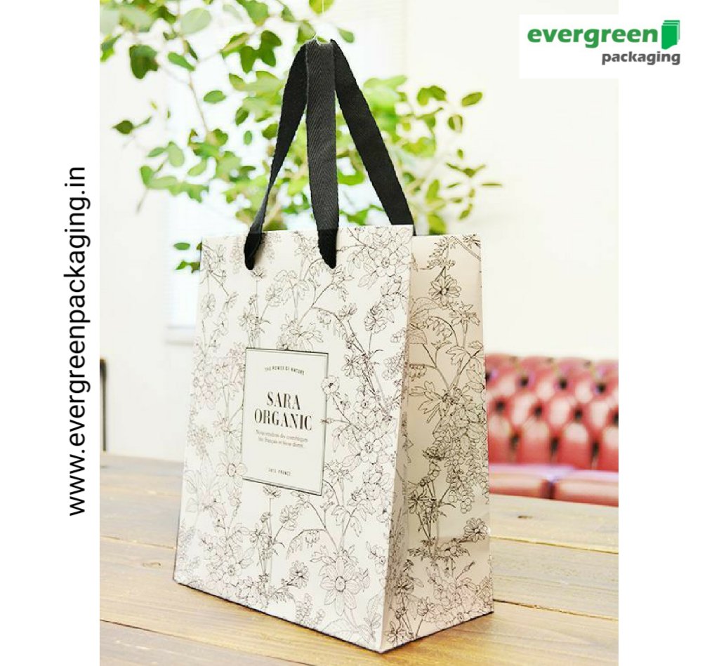 Elevate your Eid shopping game with our trendy and eco-friendly paper bags! 🛍️🌙 #sustainablestyle #EidShopping