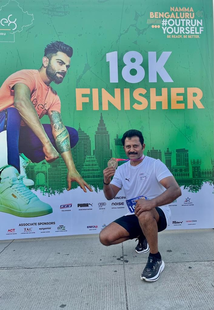 Surajsn1's tweet photo. Hats off to my Uncle Malesh Narredu for completing his first Bengaluru Marathon 18km run #outrunyourself. This is now his new passion. 
Have to applaud the effort and dedication he has put into getting into this kind of fitness. Hats off to him..True Inspiration!! 👍💪🫡 https://t.co/uXwZIpC0gw