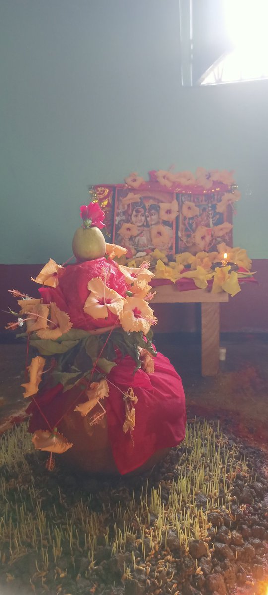 BinodYa19623877's tweet photo. नवरात्रि का पाँचवाँ दिन स्कंदमाता...🙇

सिंहासनगता नित्यं पद्माश्रितकरद्वया।
शुभदाऽस्तु सदा देवी स्कन्दमाता यशस्विनी॥

#हर___हर___महादेव🌹🙏🏻
#जय____माता___दी 🌹🙏
#जय_श्री_राधे_कृष्णा‌‌ 🌹🙏🏻
आप सभी का हर पल मंगलमय हो ❣️ https://t.co/cMr6rsDIBX