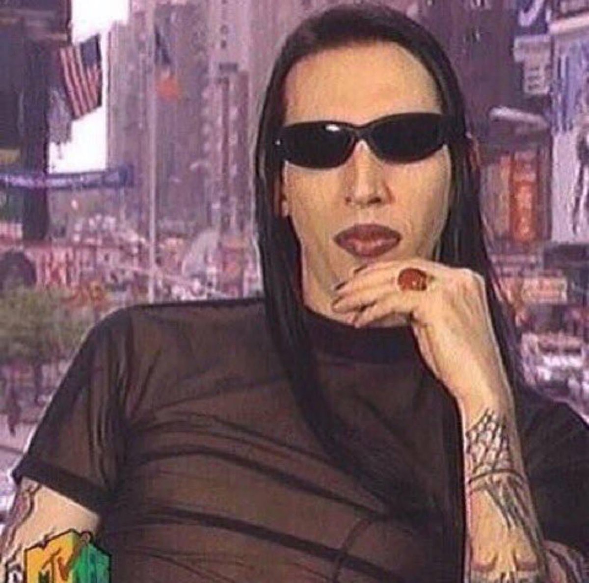 callmedevdev's tweet image. Reasons why I think #ARTPOPACTII is coming. Number 1 if @DJWS knows what’sgood for him. Number 2 @ladygaga as Harley Quinn. Both ARTPOP and Harley are both on the unhinged spectrum. So it’s just the perfect coincidence. Now everyone agree.