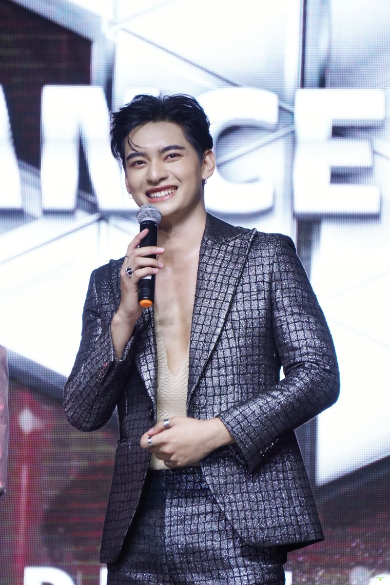 TheBest91993's tweet image. น้องน่ารักมากกกกกก และน้องก็เก่งมากที่สุด👏👏👏💚
@kaownah9 

#DPDanceStudio
#ก้าวหน้าครับผม
#คนดีของก้าวหน้า 
#kaownah