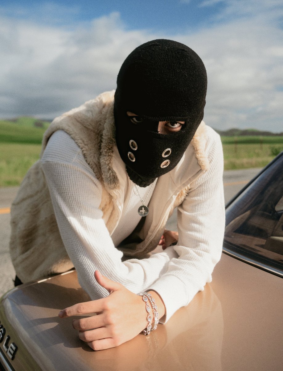 2dbert's tweet image. more from my shoot