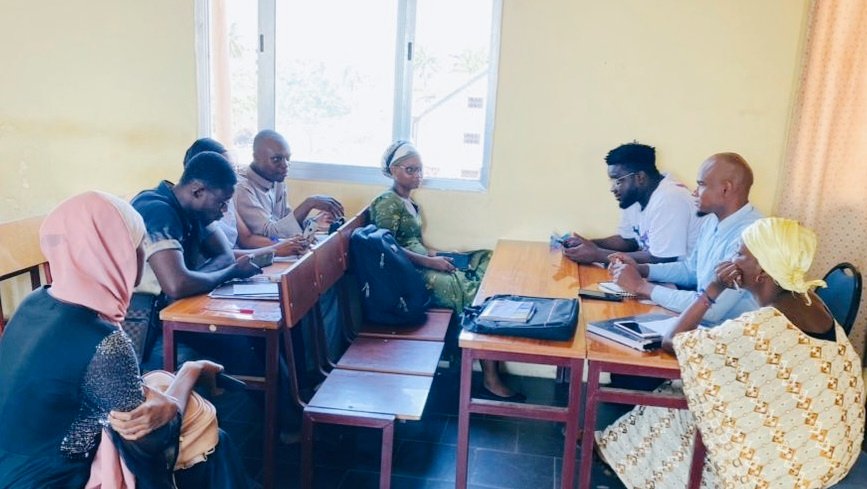BahThie24711695's tweet image. #AEM-Guinea 
Strategic meeting between the National Office of AEM-Guinea and the local #SourceUniversity.

♻️Follow-up of recommendations on the execution of the annual plan 
♻️ Outlook AM23.