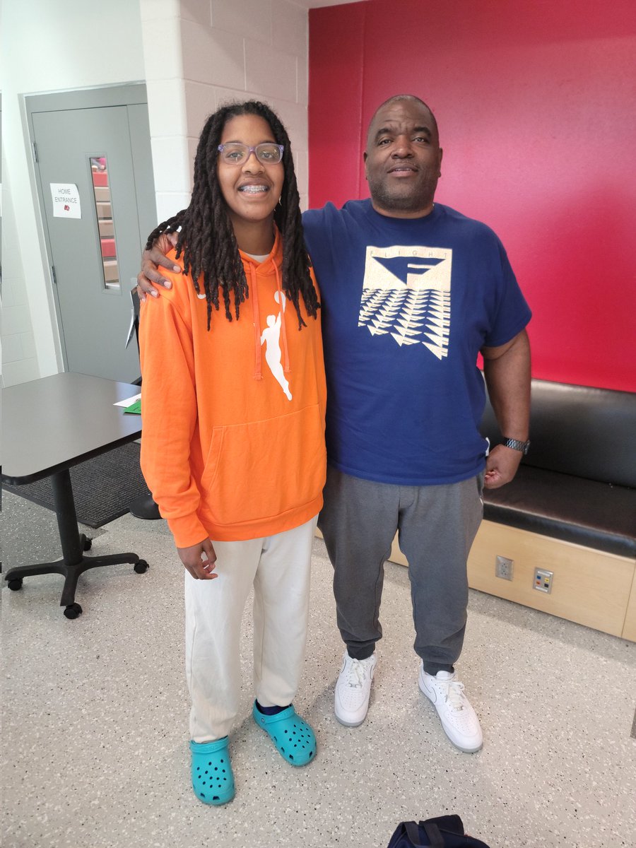 BrookBratt08's tweet photo. Mr Percy Wright and myself (@LBI_Carolina) Did a lil damage today 10 blks, 18 pts, 7 stl, and more than a few rebounds! Thanks to @WomenNets and my teammates @CMcBaller12 @ElliaBarajas @_Jillian_27 @Clara_Powell08 @ElliaBarajas #WeAreNotRegular @CoachShauntay @TwittyCoach πͺπΎπ https://t.co/FMwUJG7YZ4