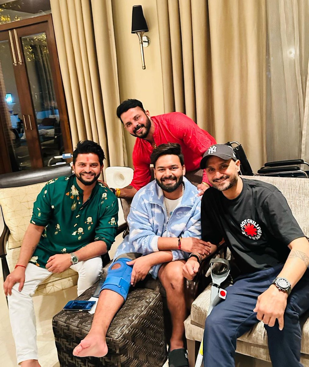 DelhiTimesTweet's tweet image. &quot;U will fly high like the Phoenix..👌🏏&quot; 

@ImRaina, @harbhajan_singh and @sreesanth36 wish @RishabhPant17 a speedy recovery 

#SureshRaina #HarbhajanSingh #SSreesanth #RishabhPant