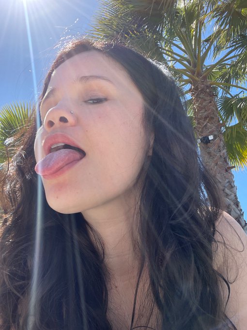 yummy https://t.co/wpvAHMjOv7