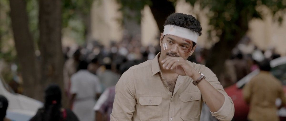 OPtweetz's tweet photo. Lyrics written from @actorvijay fan's heart..!🥹

Murai thaan oru muraithaan
Unnai paarthaal adhu varamae..❤️🛐

. https://t.co/pa2lWnPEPa