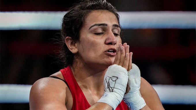 Indian boxer Saweety Boora wins gold in World Boxing Championship

 #worldboxing  #boxing