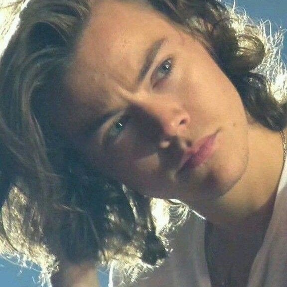 ttjunus's tweet photo. [au, larry]

donde h está profundamente enamorado de su mejor amigo pero este está en algo con alguien más
o 
donde L nota una actitud extraña en su mejor amigo e intenta averiguar que es https://t.co/6yyrWME04S
