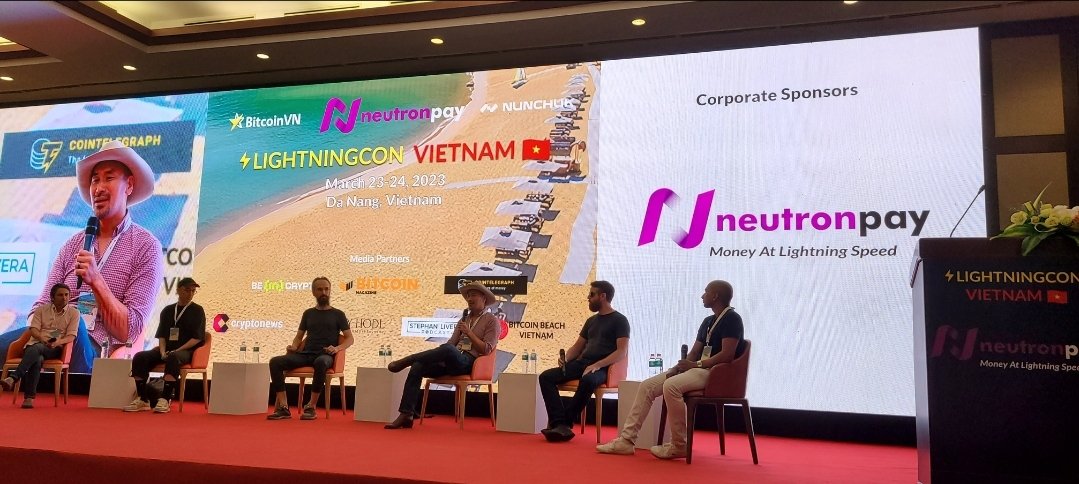 Lightningcon Vietnam (@lightningconvn) on Twitter photo Day 2 flashback to the final panel, which was entertaining, and got participants fired up!!! 🔥
<a href="/jimmysong/">Jimmy Song (송재준)</a> Day 2 flashback to the final panel, which was entertaining, and got participants fired up!!! 🔥
<a href="/jimmysong/">Jimmy Song (송재준)</a>