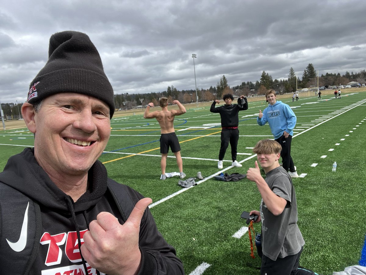 TommyB_K's tweet image. Great day of SPEED training on the field with the #BKcrew🔥🔥#TBKathletics @CadenAdams07 @DallasParrish85 @pary_john @Jarimyah05 @joseph_hagel @Camden_DeGraw @Msaccomanno7 @shane_skidmore_ @AsherBowie #HunterJohnson