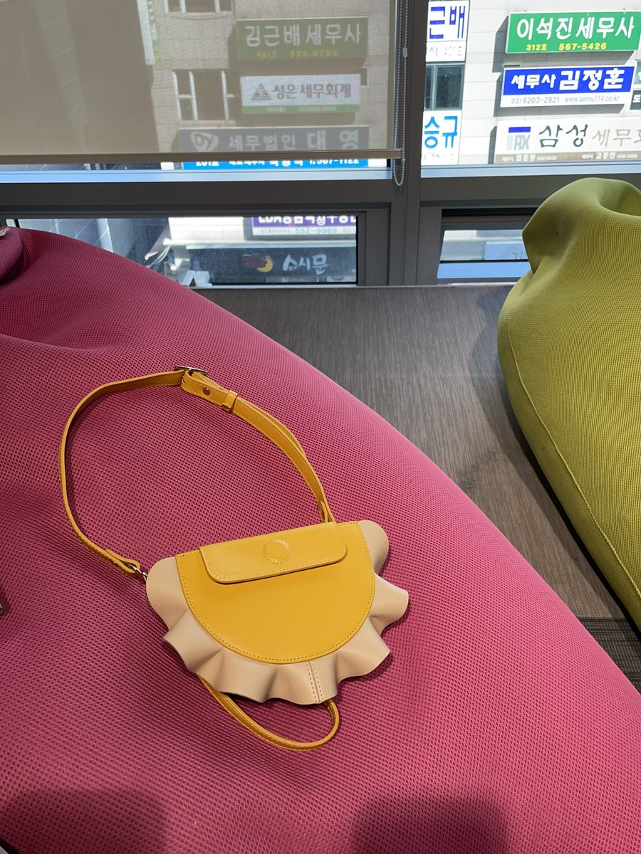 일요일 아침 ☀️

AI 스터디 2시간 하고 
피츠님 @fitzbird7 샘플마켓 갔다가 
고퍼런스 도착 <a href="/Ghoference/">Ghoference Season2 (3/26)</a> (now)
