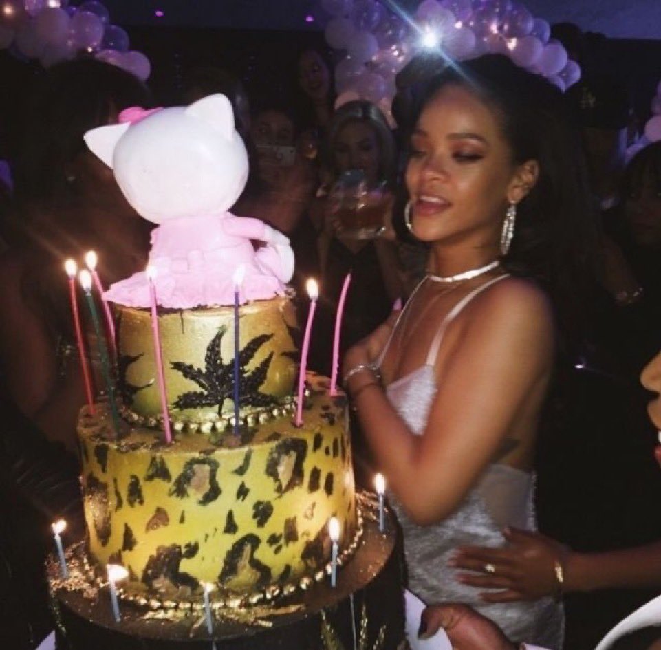 PRESSURELlCIOUS's tweet photo. it’s my birthday🥳⭐️ https://t.co/ivEmdYjHQG