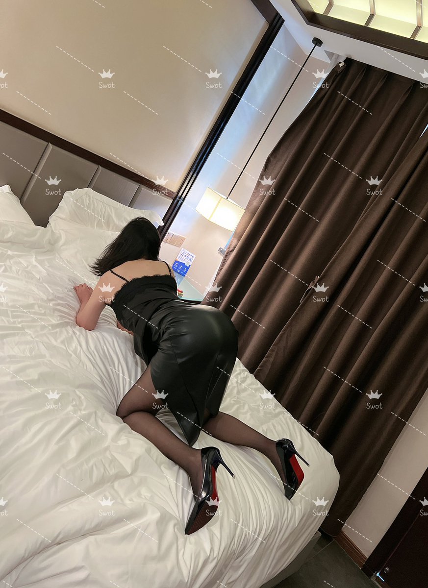 最近对皮裙很上头 https://t.co/13EvnhmFxJ