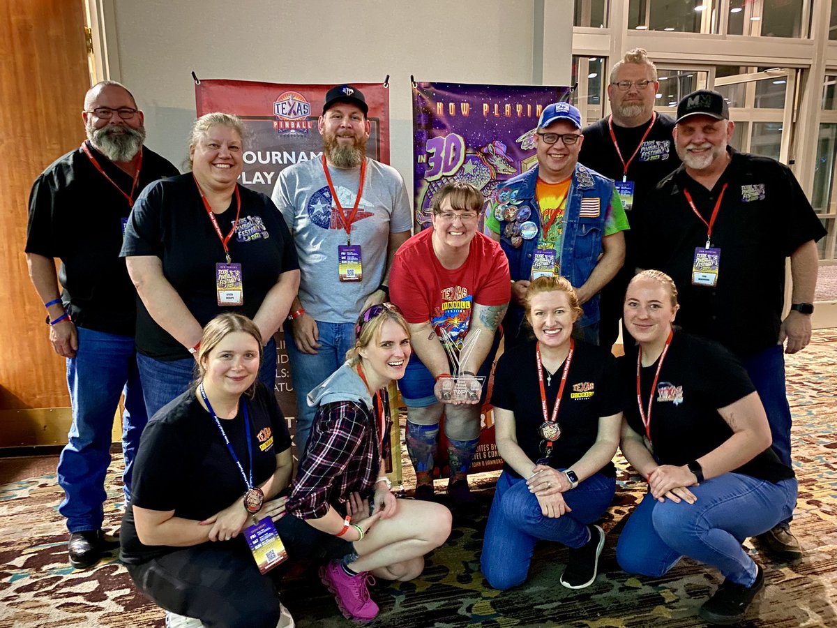 Our volunteers (not all available for the pic) make this show what it is. The VERY best pinball show. Another TWIPY on the shelf!