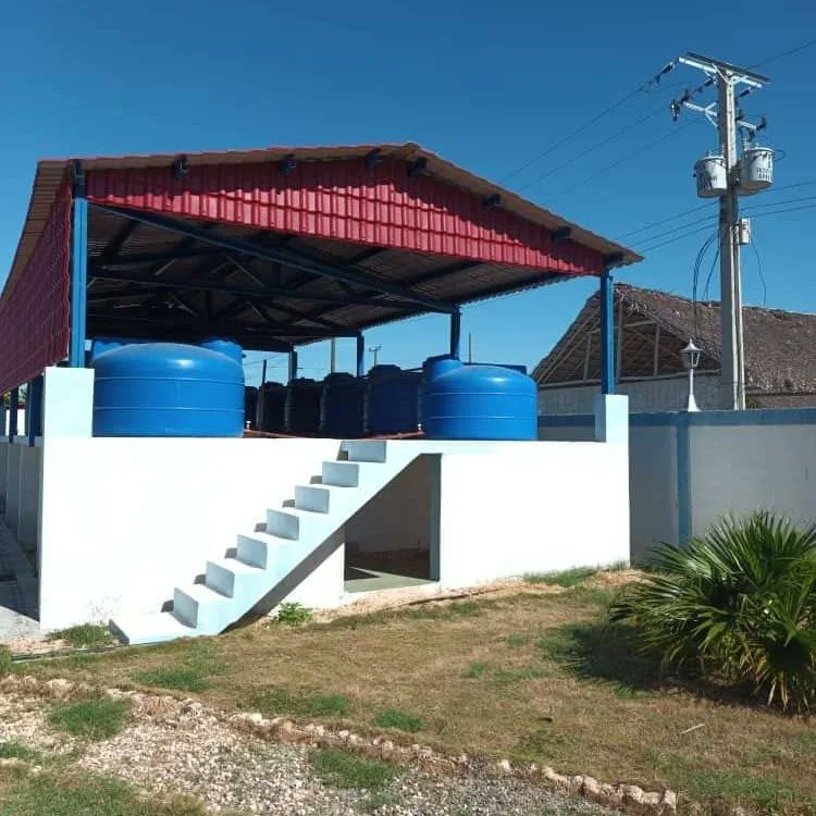 Susely Morfa González (@SuselyMorfaG) on Twitter photo 2023-03-26 04:31:38 En imágenes Planta Desaladora💦 de Agua en el poblado de Playa Girón en la 🐊Ciénaga de Zapata que se encuentra en su fase final para la puesta en marcha. 📷 José Luis Guzmán Azaharez #MatancerosEnVictoria @INRHCuba #MejorEsPosible @AntonioRdguezR @DiazCanelB @mariofsabines En imágenes Planta Desaladora💦 de Agua en el poblado de Playa Girón en la 🐊Ciénaga de Zapata que se encuentra en su fase final para la puesta en marcha. 📷 José Luis Guzmán Azaharez #MatancerosEnVictoria @INRHCuba #MejorEsPosible @AntonioRdguezR @DiazCanelB @mariofsabines