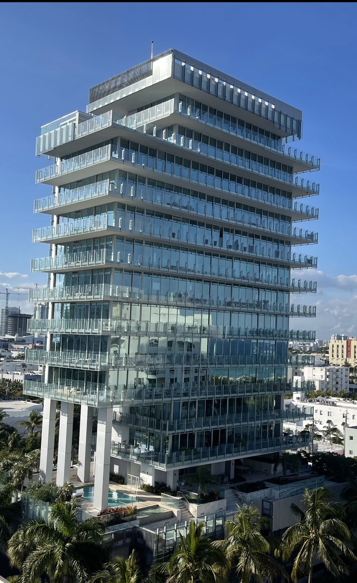 BalanRealtyKB's tweet photo. Want to invest at South Beach or In the state of Florida? Call any of our agents and we will help you look for your business or your dream home. We offer counseling for real estate and loans, and we practice residential and commercial real estate. #Miami #Balanrealtymiami #broker https://t.co/d9wtaEJXaM