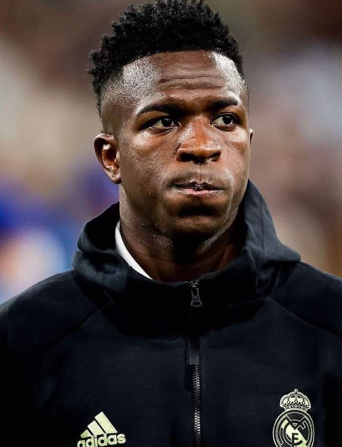 O Real Madrid ofereceu a camisa 7 para Vinicius Jr.

Vini Jr recusou.

🗞 ESPN