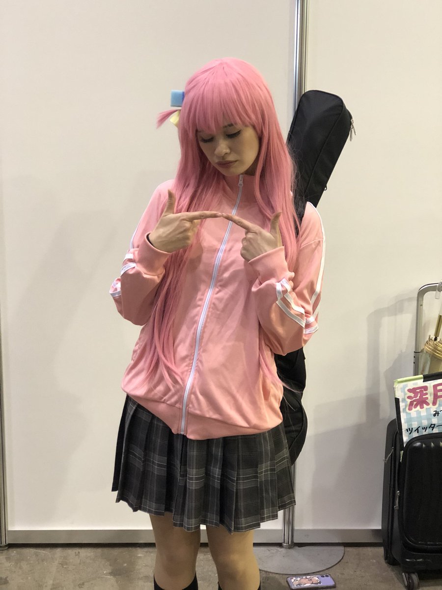 Lighthugger1's tweet photo. The Cosplay at #AnimeJapan was incredible ✨

Bocchi - @mamechinawa 
Ciel from SYNDUALITY - @suzuran_ro 
#AJ2023 https://t.co/i1QoZDMmxF