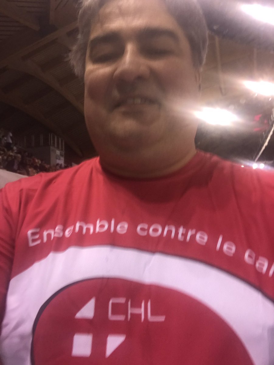 MarcRauchs's tweet photo. Ensemble contre le cancer.
Fit ewei eng Turnschlapp. 🙂
#Relais2023Lux #relaispourlavie #rauchs https://t.co/9uYVQS3mGo